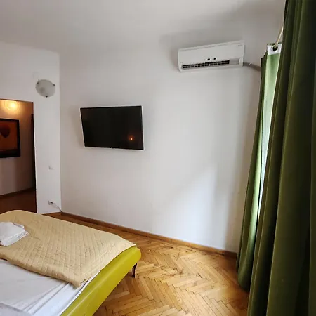 2 Budget Bükreş